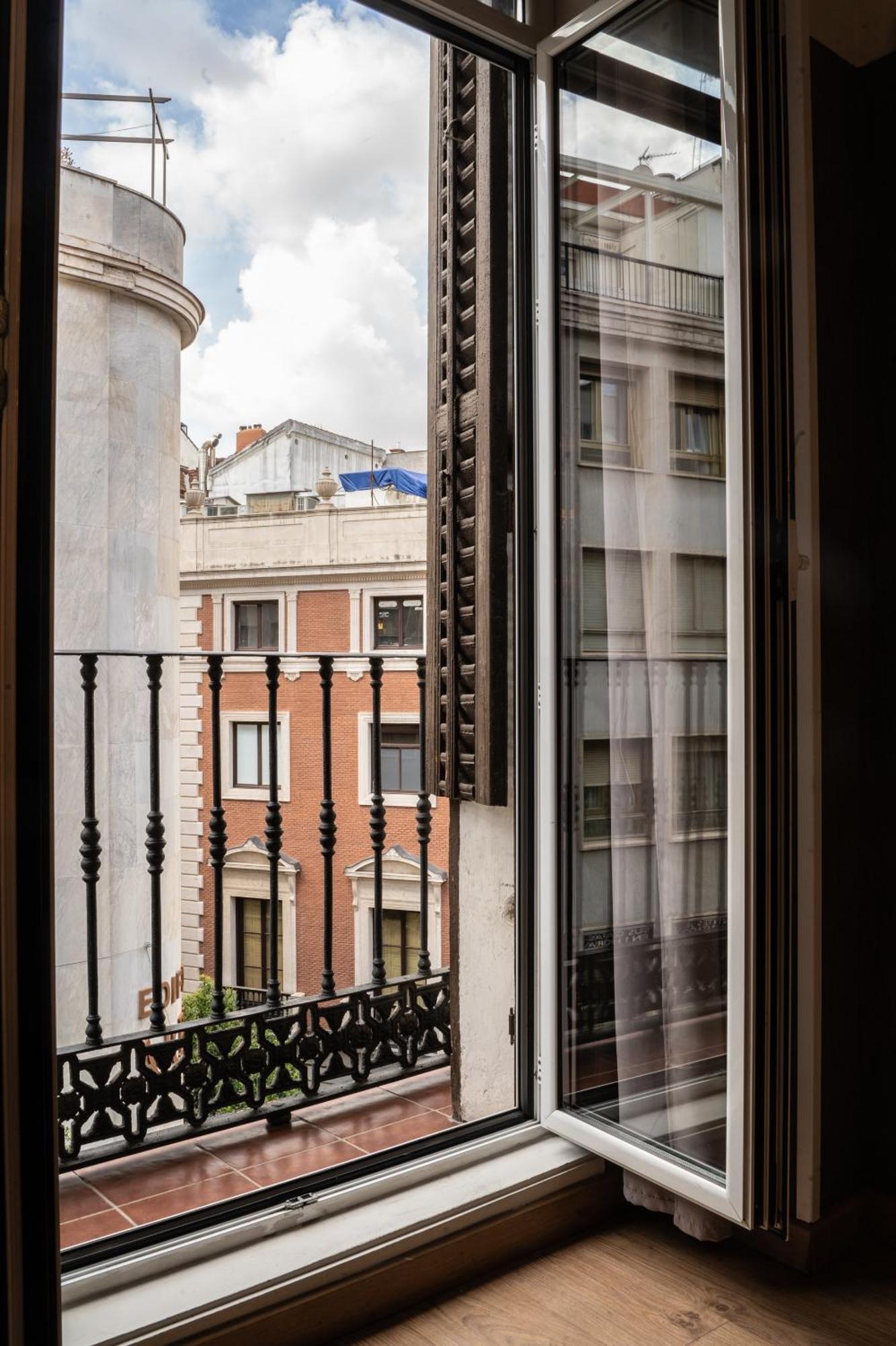 Suites You Zinc Madrid Extérieur photo
