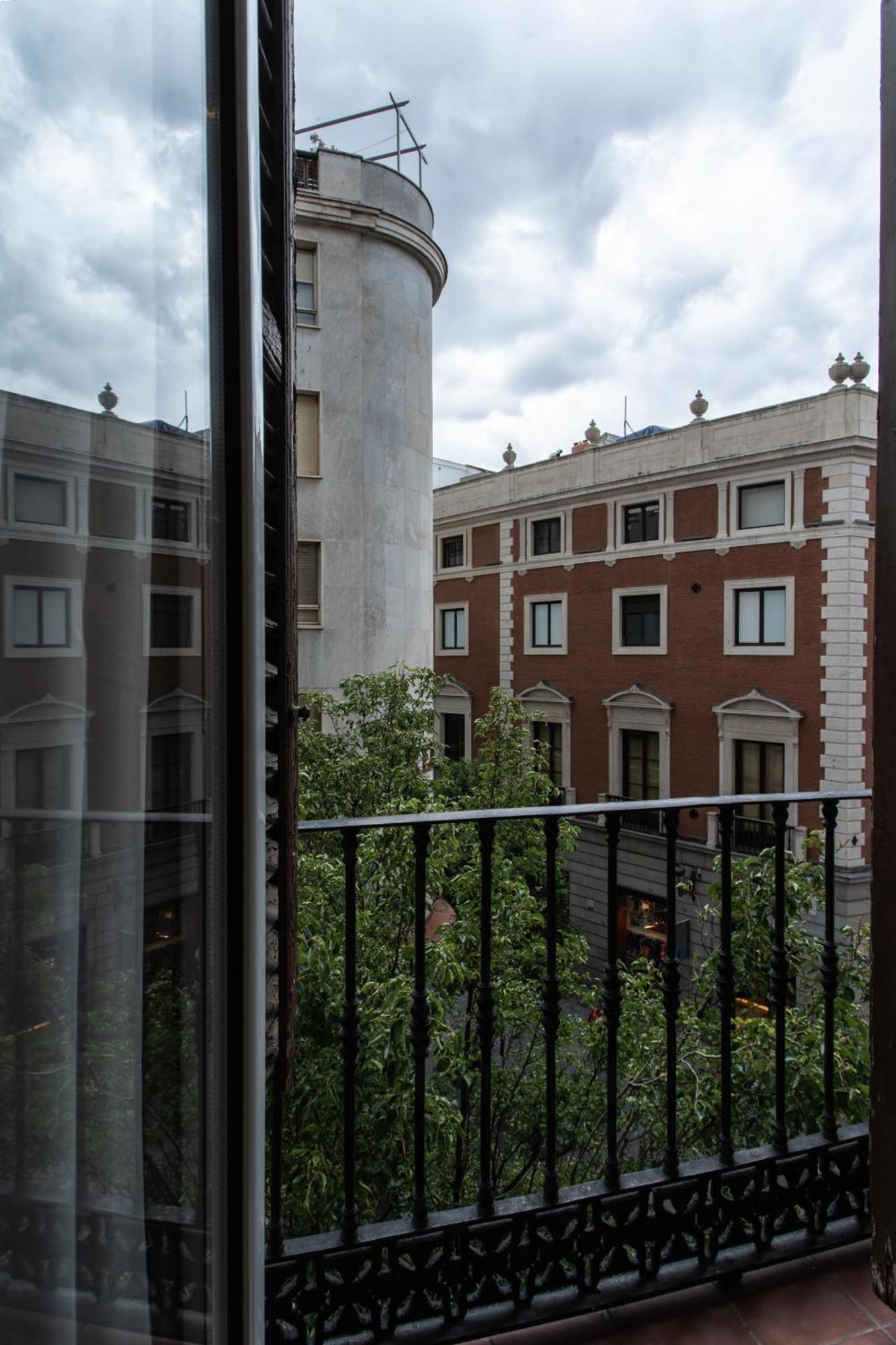 Suites You Zinc Madrid Extérieur photo